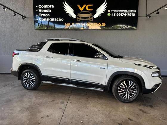 FIAT TORO 2.0 16V TURBO DIESEL RANCH 4WD AT9 FIAT TORO 2.0 16V TURBO DIESEL RANCH 4WD AT9